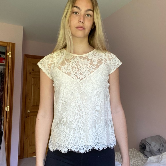 lace top - Picture 3 of 4